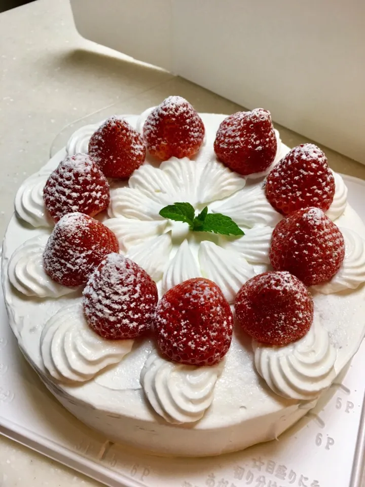 パティシエ修業中息子っちの苺ショートケーキ|大久保 掬恵さん