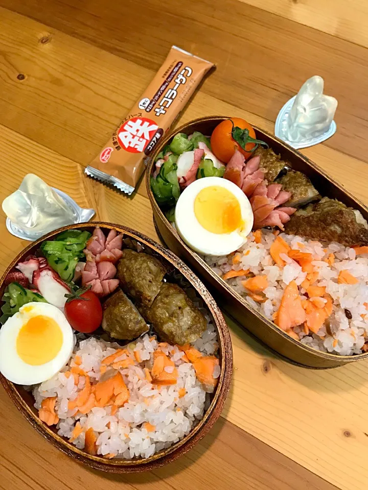 Snapdishの料理写真:ふたり弁当

鮭の混ぜ込みごはん
和風蓮根ハンバーグ
ソーセージ
蛸ときゅうりの酢の物
ゆで卵|ひななぎさん