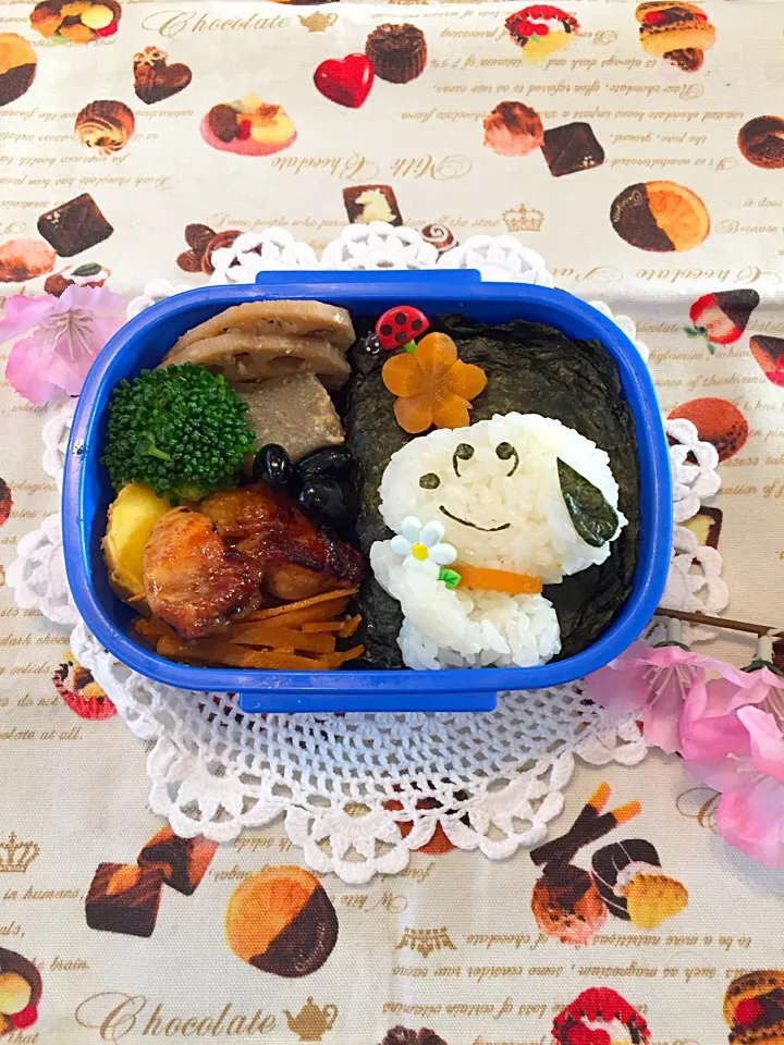 Snapdishの料理写真:てんとう虫を見つけたスヌーピーのお弁当☆|makoryuneさん