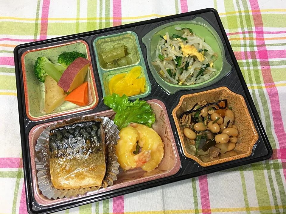 鯖の照り煮 日替わり弁当 豊川市宅配|Naokazu Kuritaさん