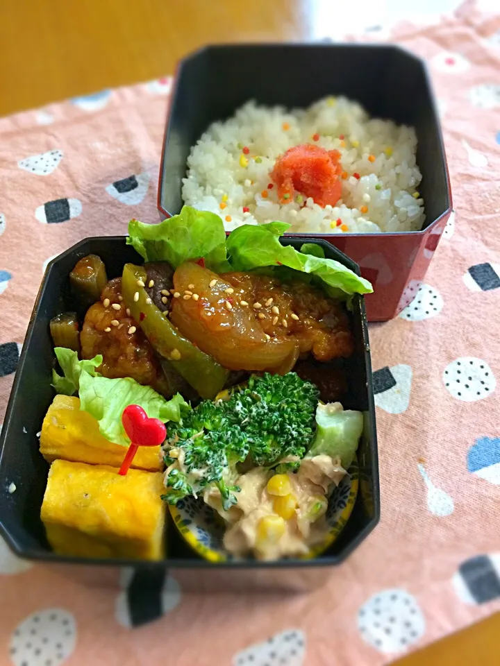 Snapdishの料理写真:わたくし弁当🎶
酢鳥
ジャコ入り卵焼き
ブロッコリーとコーンのサラダ
明太子ご飯|BooBooさん