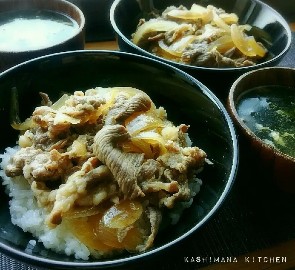 牛丼とワカメと玉子のスープ🍚
紅生姜買うの忘れちゃった(╥╯θ╰╥)|Kashimanakitchenさん