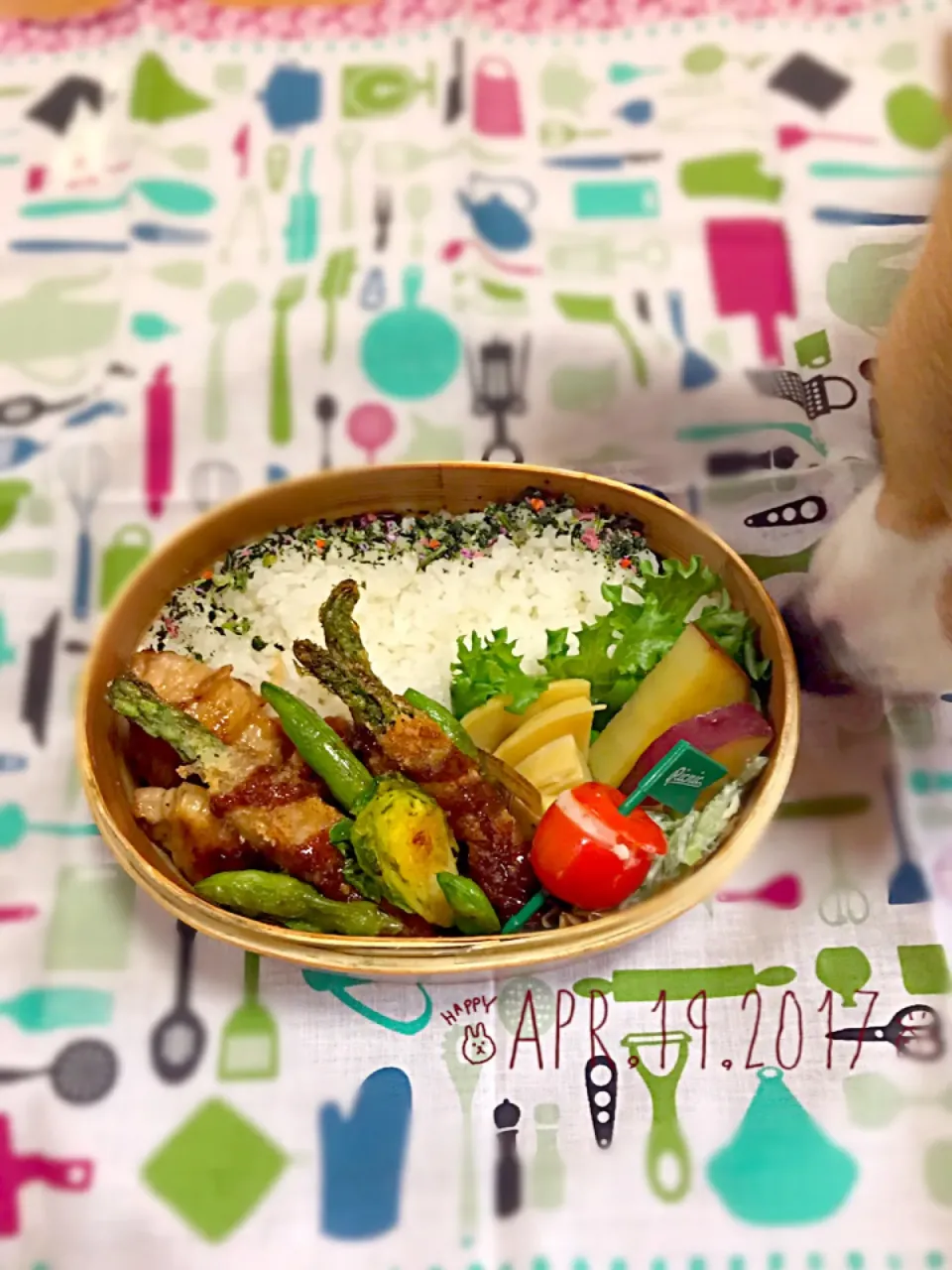 竹の子の豚肉巻き
竹の子煮
アスパラベーコン巻きフライ
薩摩芋の蜂蜜レモン煮
鶏ハムとキュウリのゴマぽんマヨ
芽キャベツとマーメラスのソテー|mikiさん