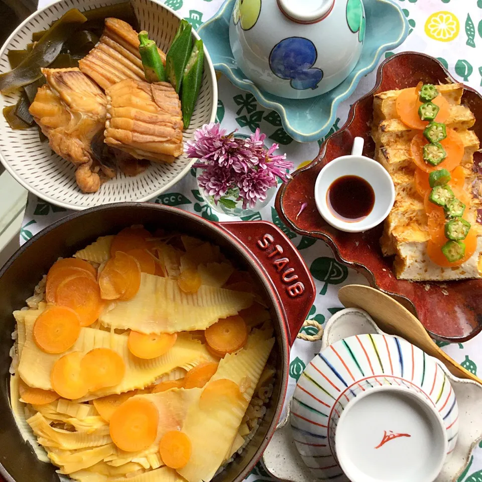 筍御飯、厚揚げ焼き
今年は、筍が裏作で不作のようです
貴重な、筍で御飯炊きました
カスベの煮付けも、昆布と煮ましたよ|ゆかモンさん