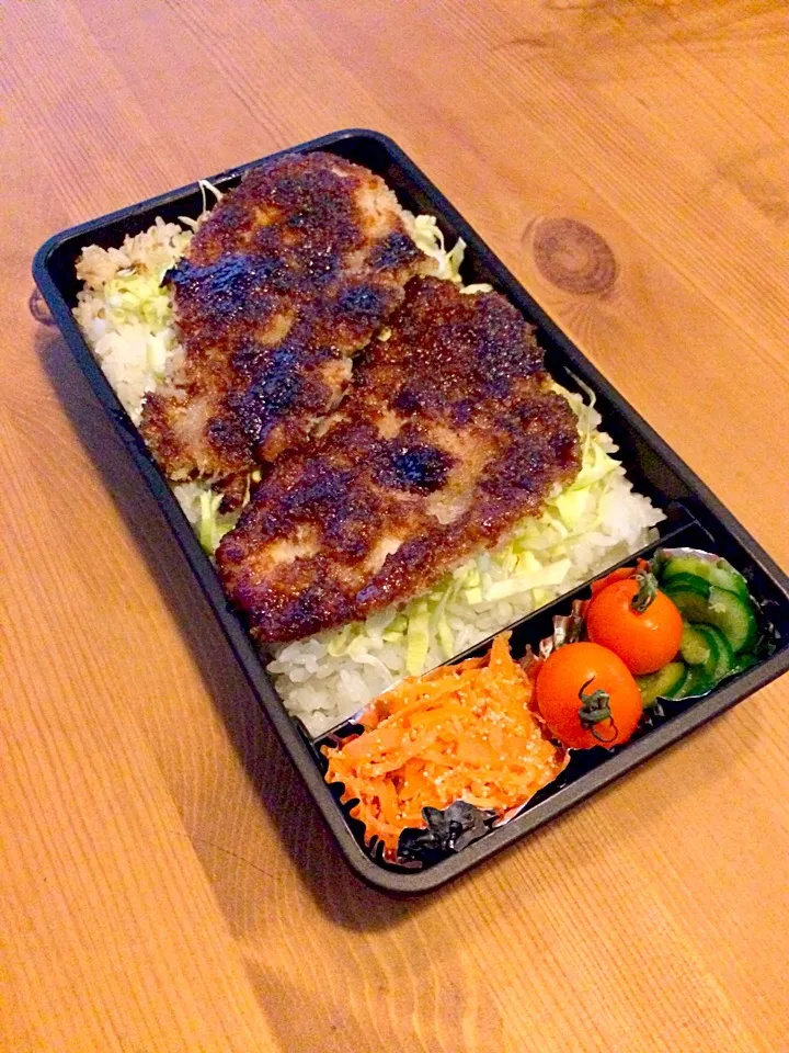 ソースカツ丼弁当🍱|meyou..さん