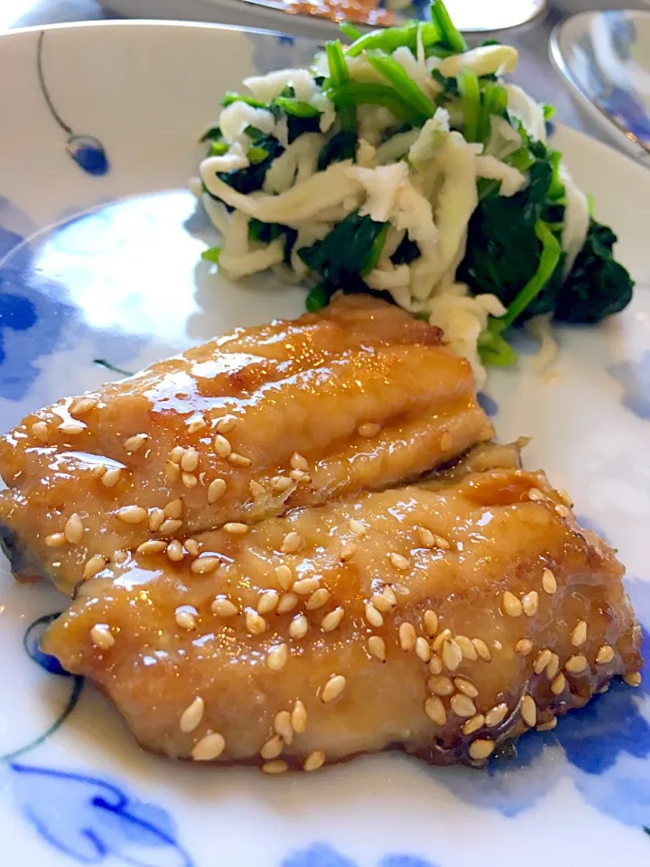 秋刀魚の蒲焼き、ほうれん草と切り干し大根のお浸し✨|てんてんさん