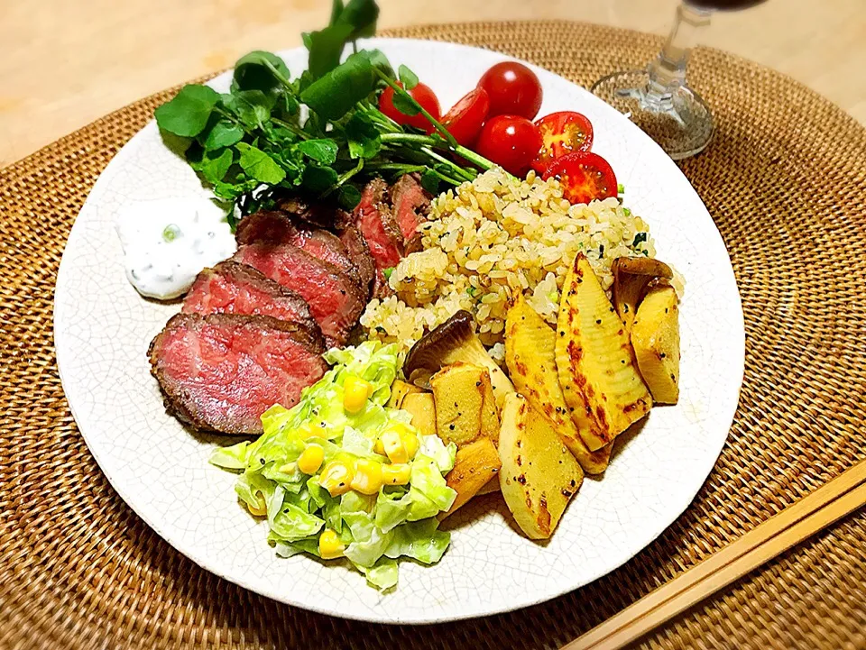 Snapdishの料理写真:手作りローストビーフでワンプレートdinner❤️|シホさん