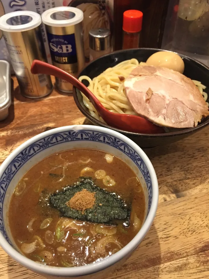 Snapdishの料理写真:三田製麺所  辛つけ 味玉  中盛り|rockiさん