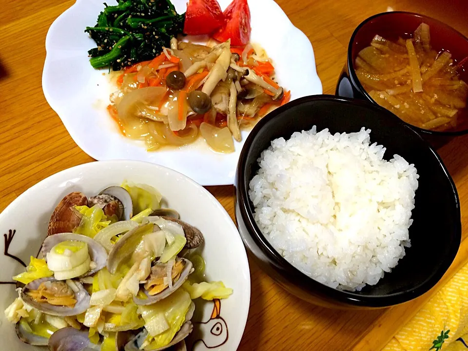 Snapdishの料理写真:和食( ^ω^ )アサリの酒蒸し、メカジキ野菜あんかけ、菜の花の胡麻和え|いちごさん