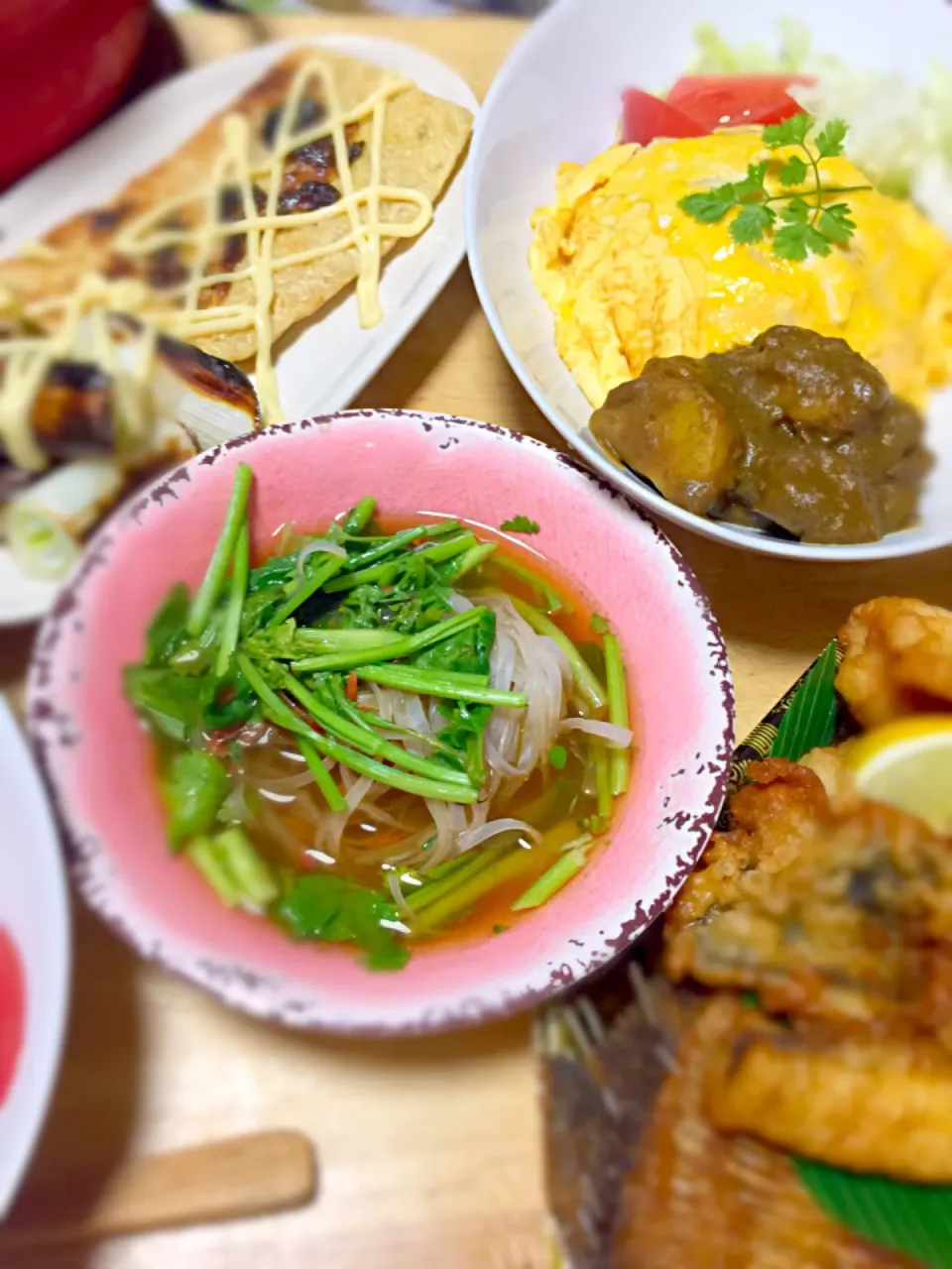 夕飯 オムカレー カレイ パクチーいっぱいトムヤムクン マヨ揚げ|ミカさん