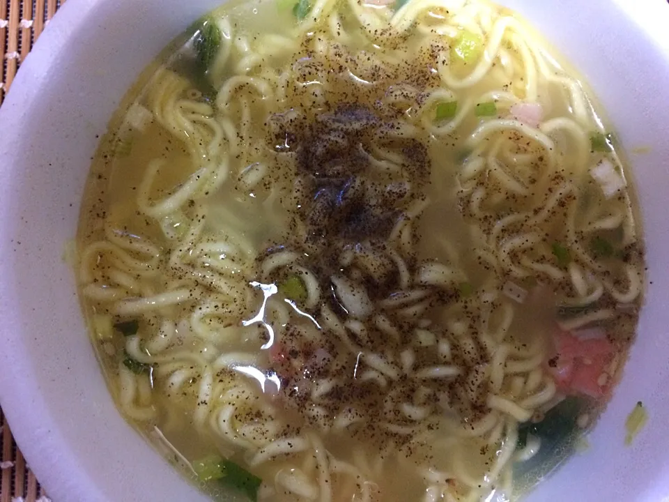 函館しおラーメン|ばーさんさん