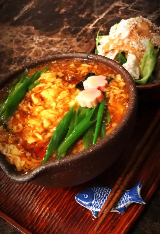 熱々🌸お江戸の卵とじ蕎麦＆胡麻ドレッシング豚しゃぶサラダ🌷|💍ごはん🍚さん