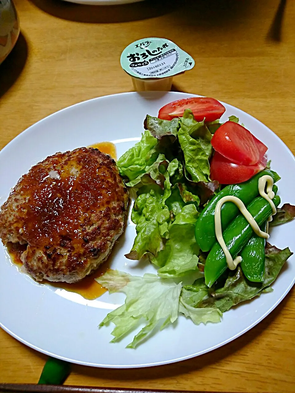 豆腐ハンバーグおいしかった🎵
エバラのおろしダレがすごく合った❗|しまだ ちえこさん