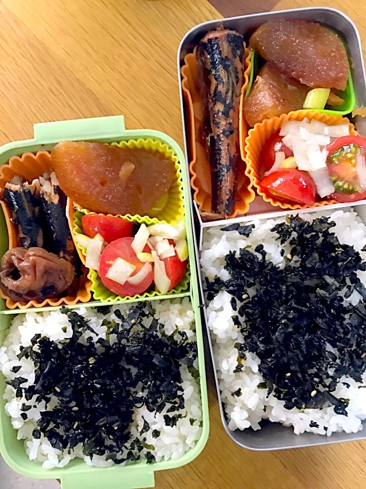 イワシと大根の梅干し煮弁当。パパママ仕事弁。|めぐりんさん