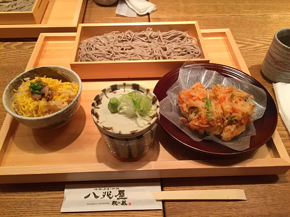 Snapdishの料理写真:#桜海老のかき揚げ、#せいろ蕎麦と#あさりの時雨ごはん*\(^o^)/*|すかラインさん