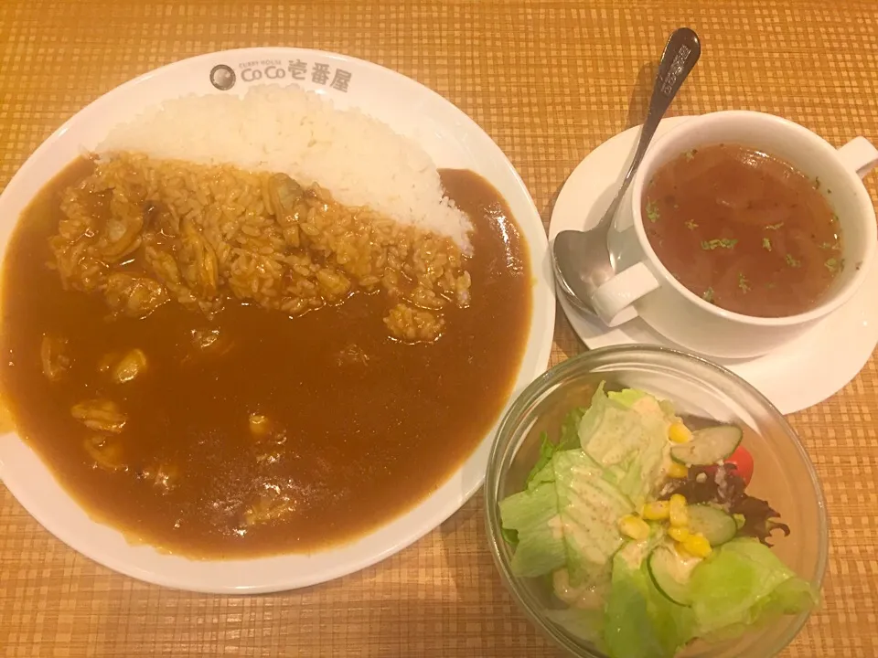 Clam curry rice with onion soup and salad|Sky Blueさん