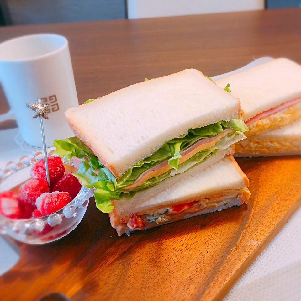 4種のサンドイッチプレート🍞🍅💕|🍎ゆかりんご🍎さん