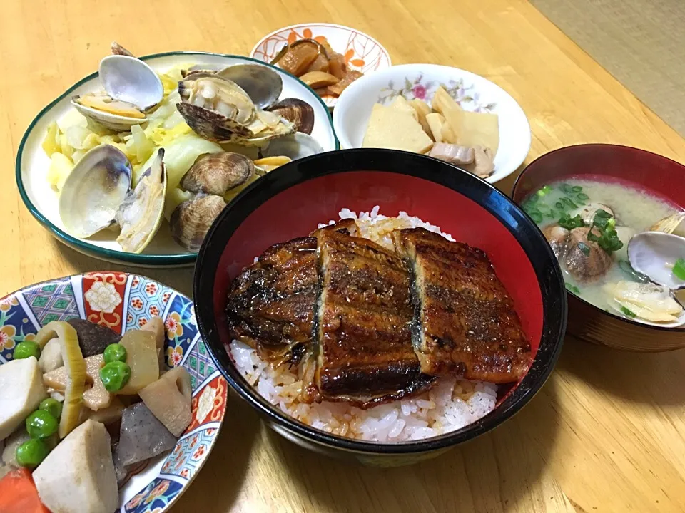 実家でうなぎ丼定食|Kouji  Kobayashiさん