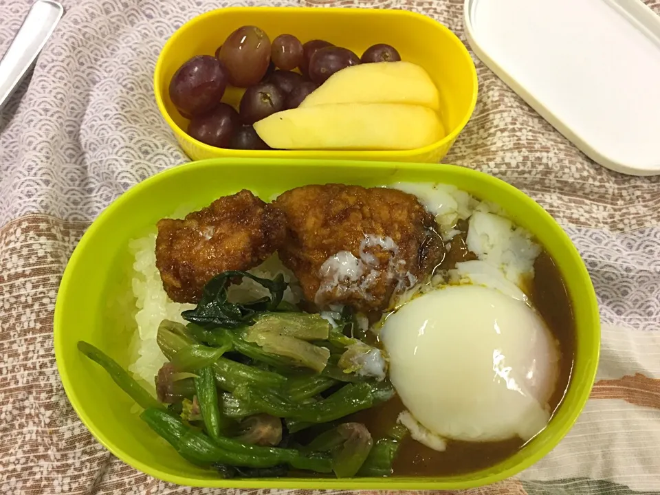 トッピングだらけで見えなくなったカレーちゃん弁当|さんだーさん