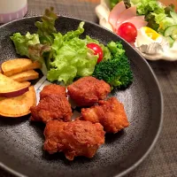 からあげ♡ 大根とえのきのお味噌汁♡ 半熟卵サラダ♡|あやみっきーさん