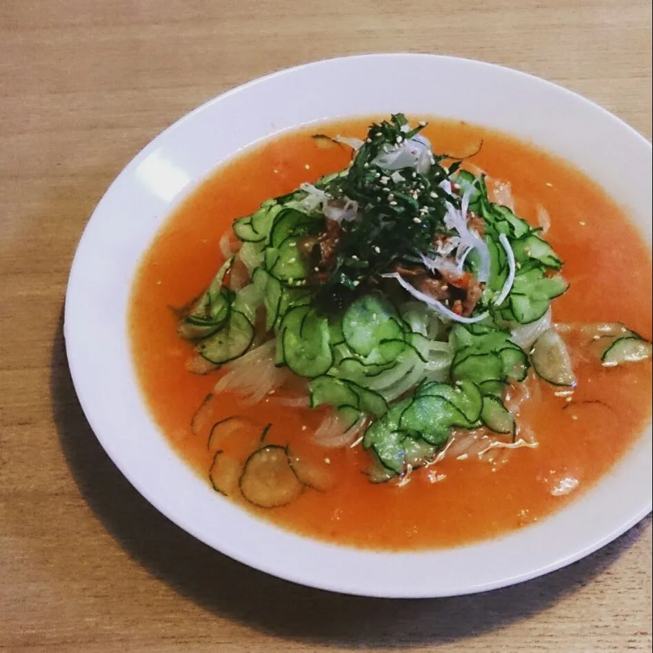 冷凍トマトをすりおろして、こぶおろし冷麺🍅|takakoさん