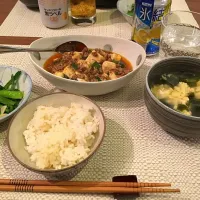 Snapdishの料理写真:麻婆豆腐
青菜炒め
卵スープ|まのっくすさん