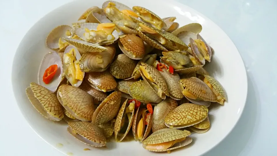 Garlic chilli flower clams with Hua Diao wine 😍👅💋|🌷lynnlicious🌷さん