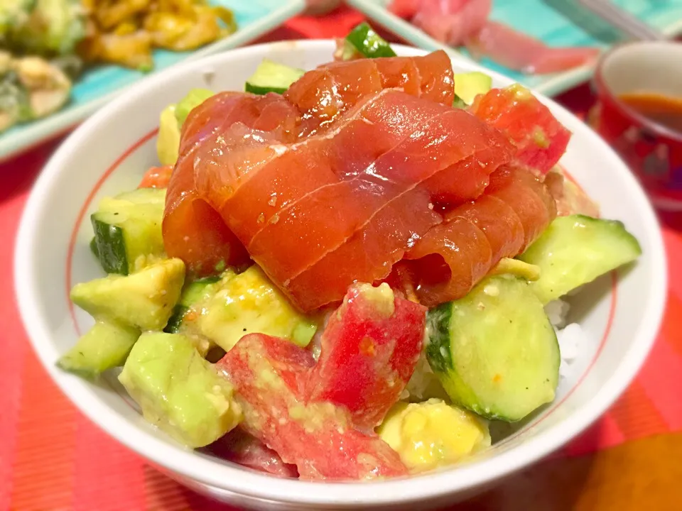 アヒポキ丼🌴🌺🍹|マニラ男さん