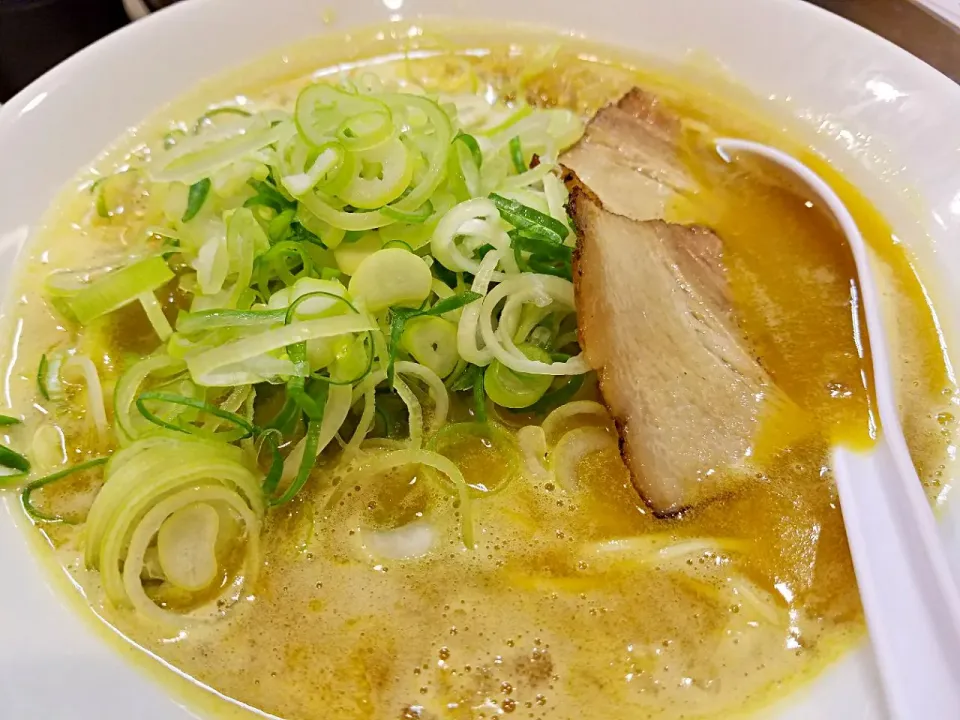 夜中ラーメンじゃけん!!|まぁちさん