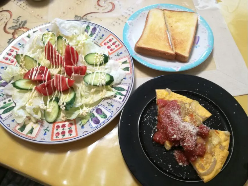 Snapdishの料理写真:お休みの日　ランチ☀🍴|korinoさん