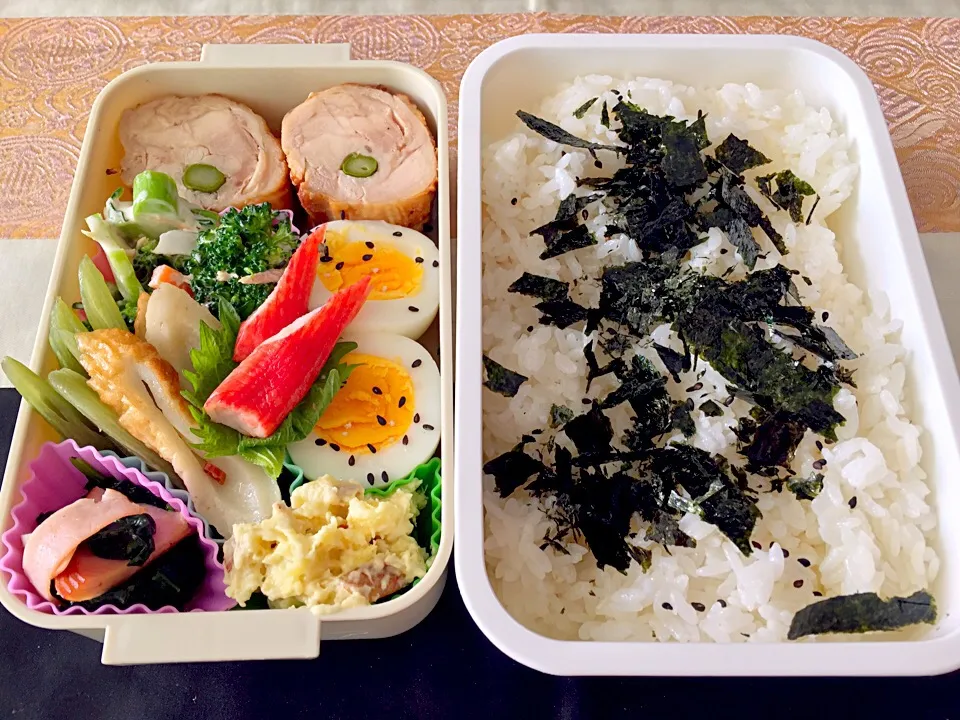 息子弁当(*^_^*)🍱
チキンアスパラ巻き、ふききんぴら、ブロッコリーサラダ、ほうれん草のソテー|もなかさん