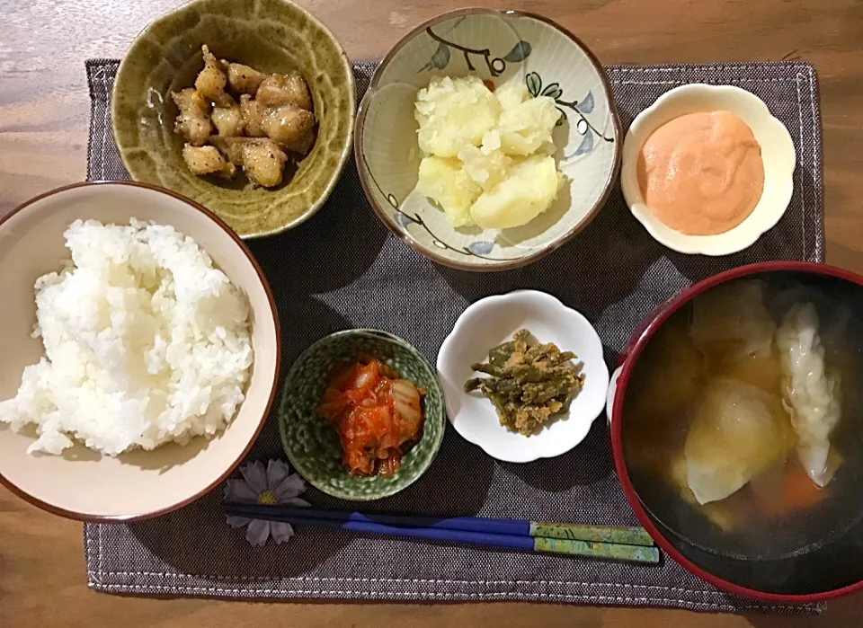 ぼんじり焼き、明太じゃがバター、ワンタン|せさん