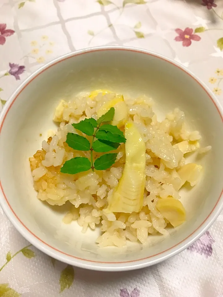 Snapdishの料理写真:たけのこご飯|プリンセスみっちゃんさん