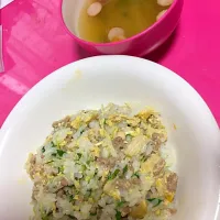 Snapdishの料理写真:焼き飯❤️野菜スープ|ゆさん