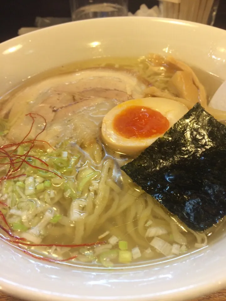 Snapdishの料理写真:天草大王塩ラーメン🍜|けんけんさん