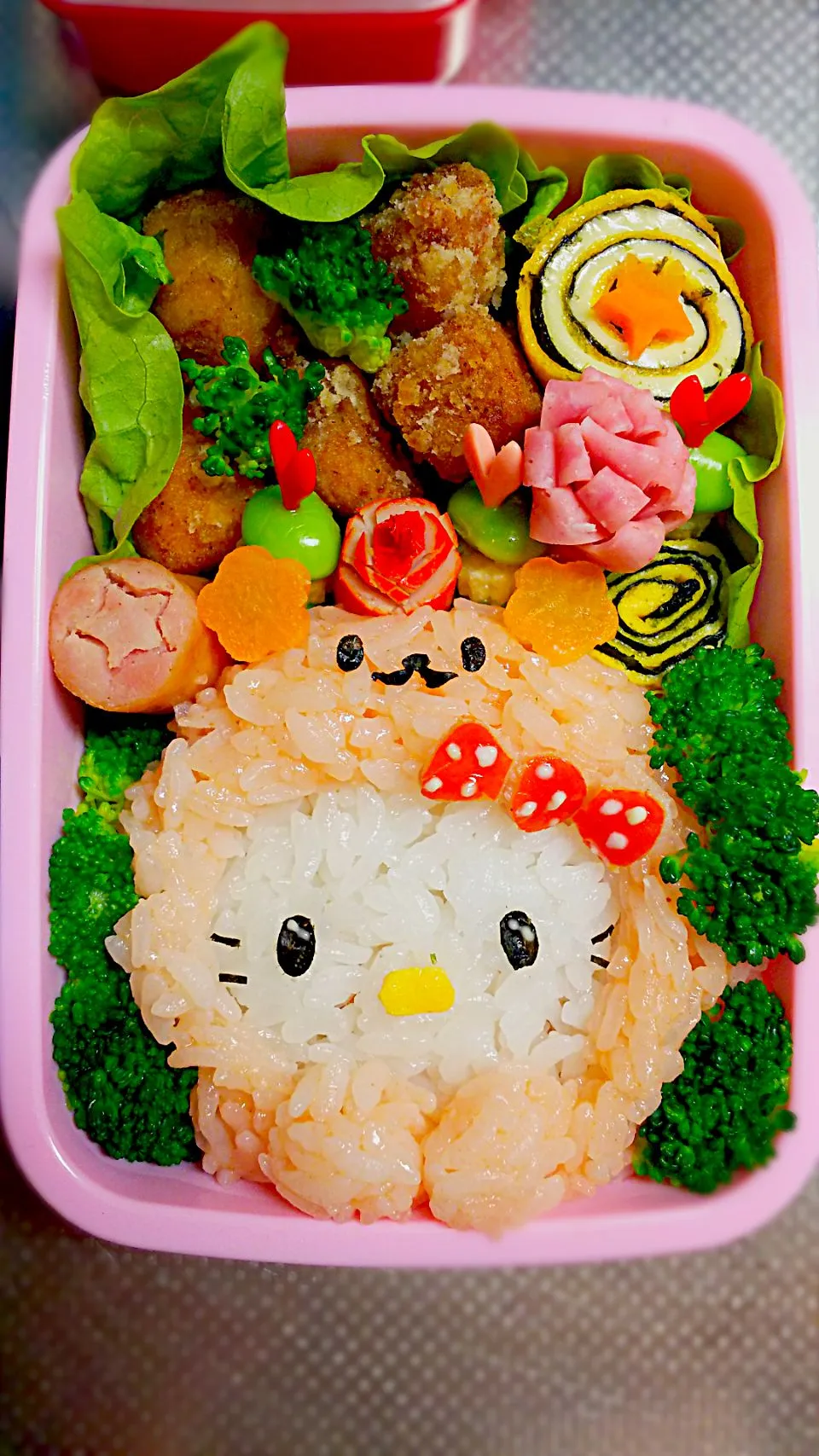 Snapdishの料理写真:かぶりキティちゃん #娘弁当#2017.4|kitchentomokoさん