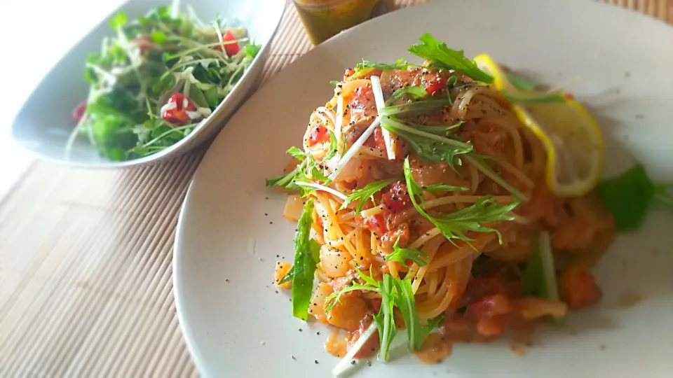 昼から飲むぞー♪
ｻﾊﾞ&ﾄﾏﾄのｸﾘｰﾑﾊﾟｽﾀ～🍝
の休日の昼ごはん✨|kaz(*･ω･)さん