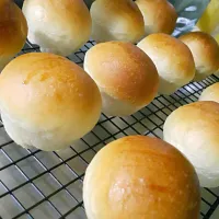 Buttered Rolls|Kath Caungaさん