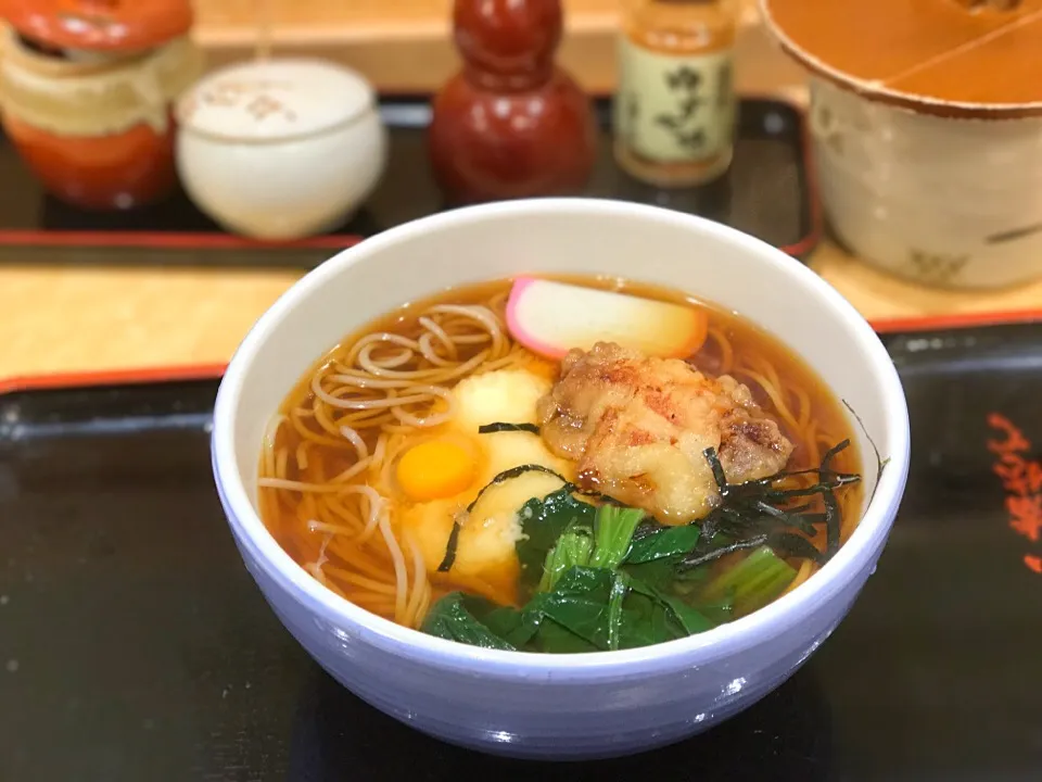 とろろそばに鶏天|マハロ菊池さん