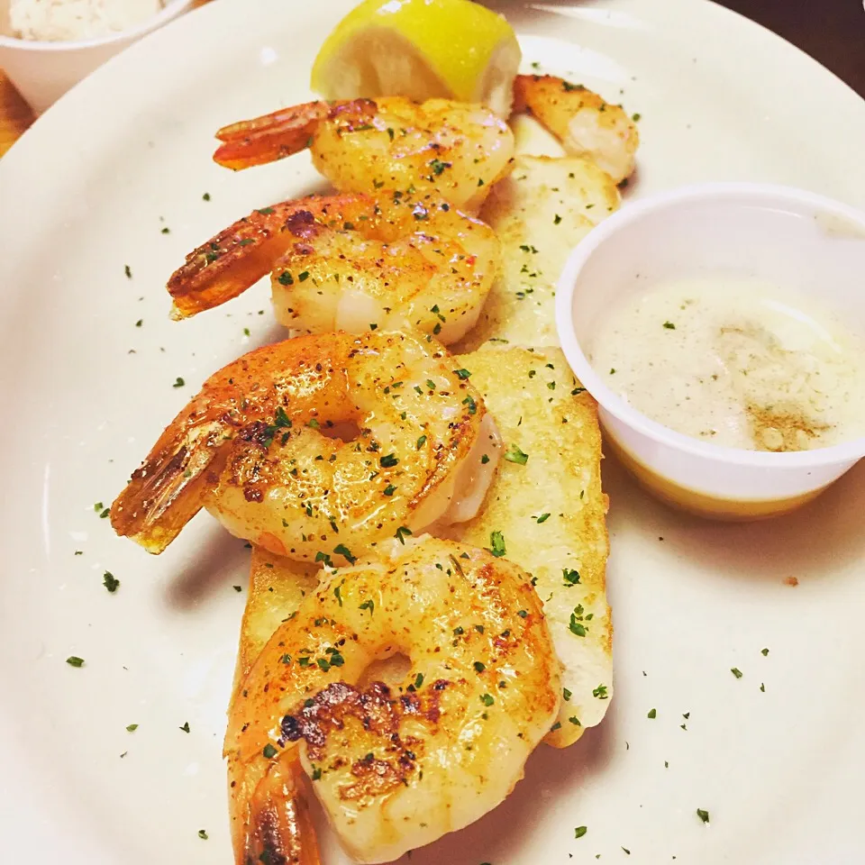 Snapdishの料理写真:Grilled Shrimps 🍤🍤🍤|Alma's Home Kitchenさん