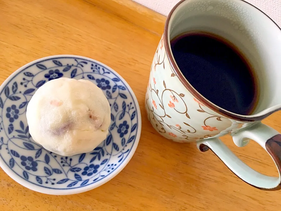 大福&コーヒー☕️|かわちさん