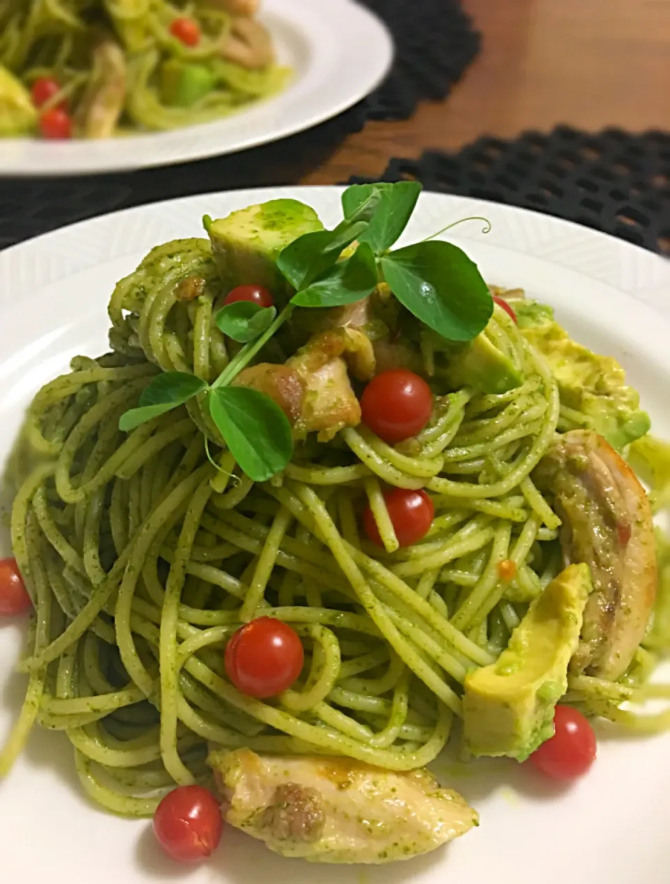 チキンとアボカドのジェノベーゼパスタ🥑|Michiyo Shimizuさん