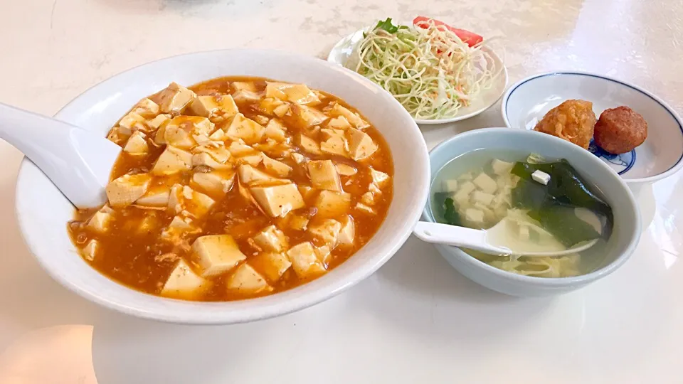 けふの昼餉、麻婆丼600円也💰メインのどんぶりがご飯たっぷりで全然ダイエットの誓いを守れないのでしたわ💦|にゃあ（芸名）さん