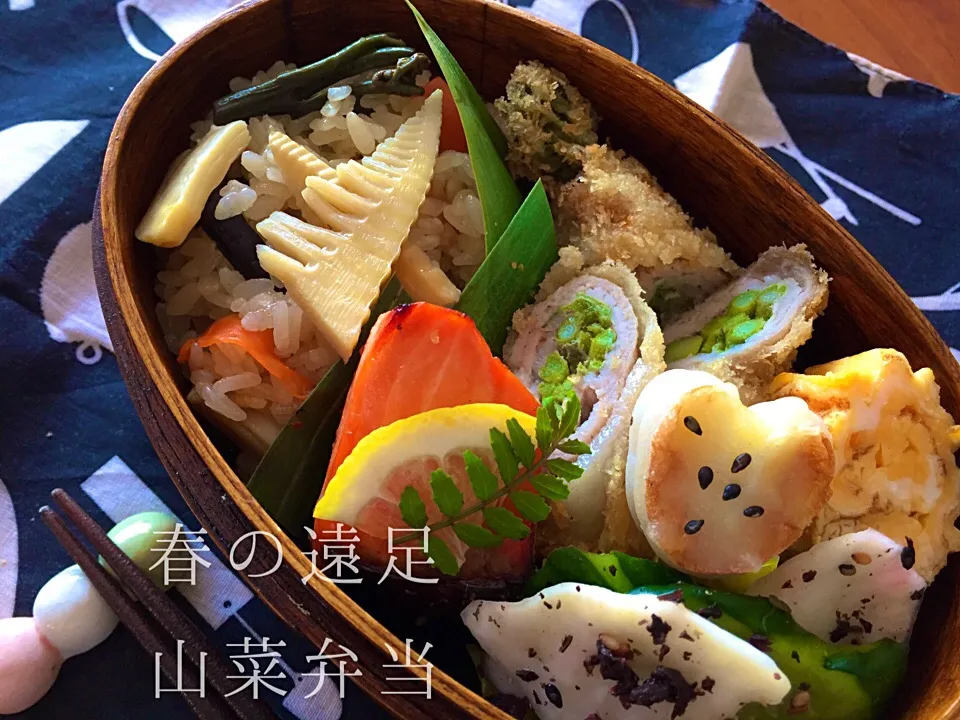 ☆息子の遠足お弁当
#わっぱ弁当 #山菜おこわ #たらの芽の肉巻きフライ #鮭の幽庵焼き #甘い玉子焼き #ハートのちくわチーズ #きゅうりとかぶの浅漬けゆかり和え|ともこさん