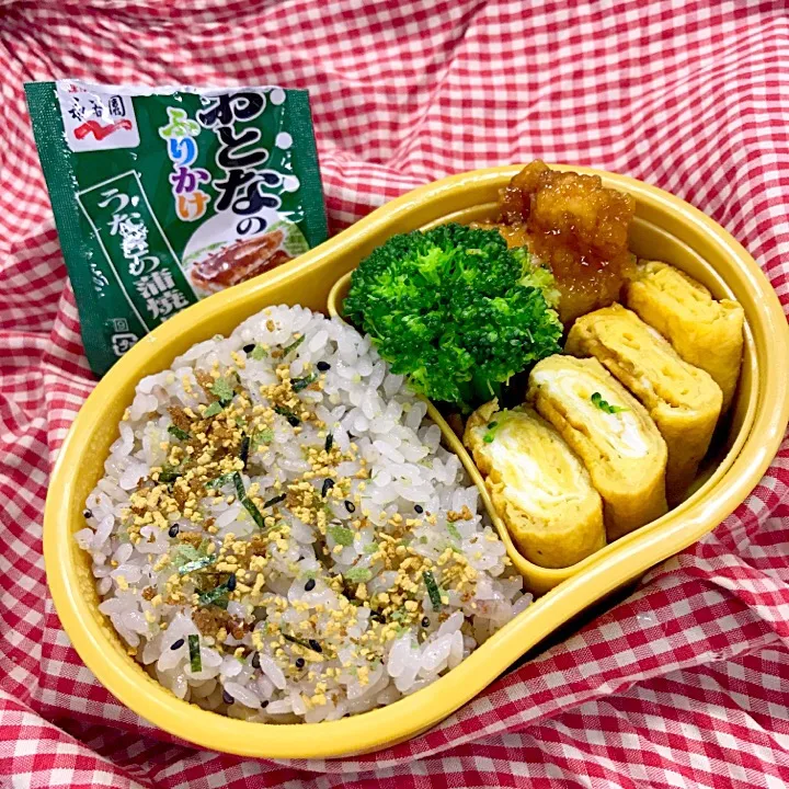 Snapdishの料理写真:いつもと一緒のお弁当🍱ふりかけはうなぎの蒲焼風|agnes2001さん