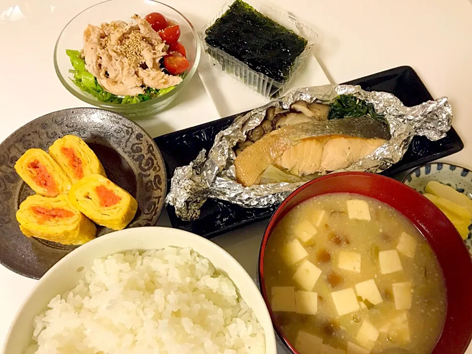 Snapdishの料理写真:#鮭のホイル蒸し晩御飯|ゆりえさん