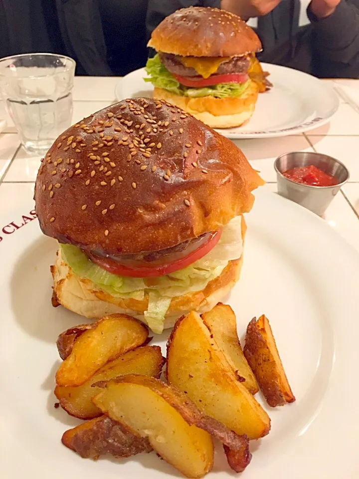 AS CLASSICS   Cheese Burger|T’s lanaiさん