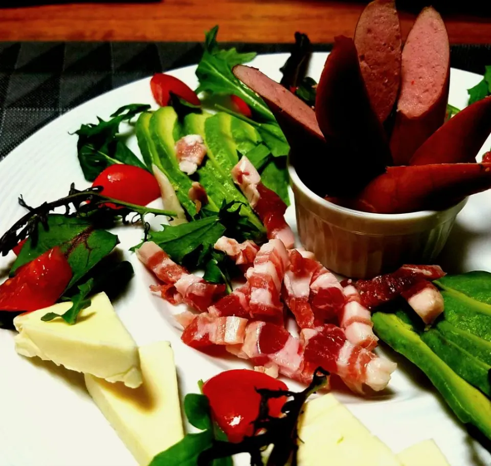 切っただけの酒食、、、、、、、|直樹さん