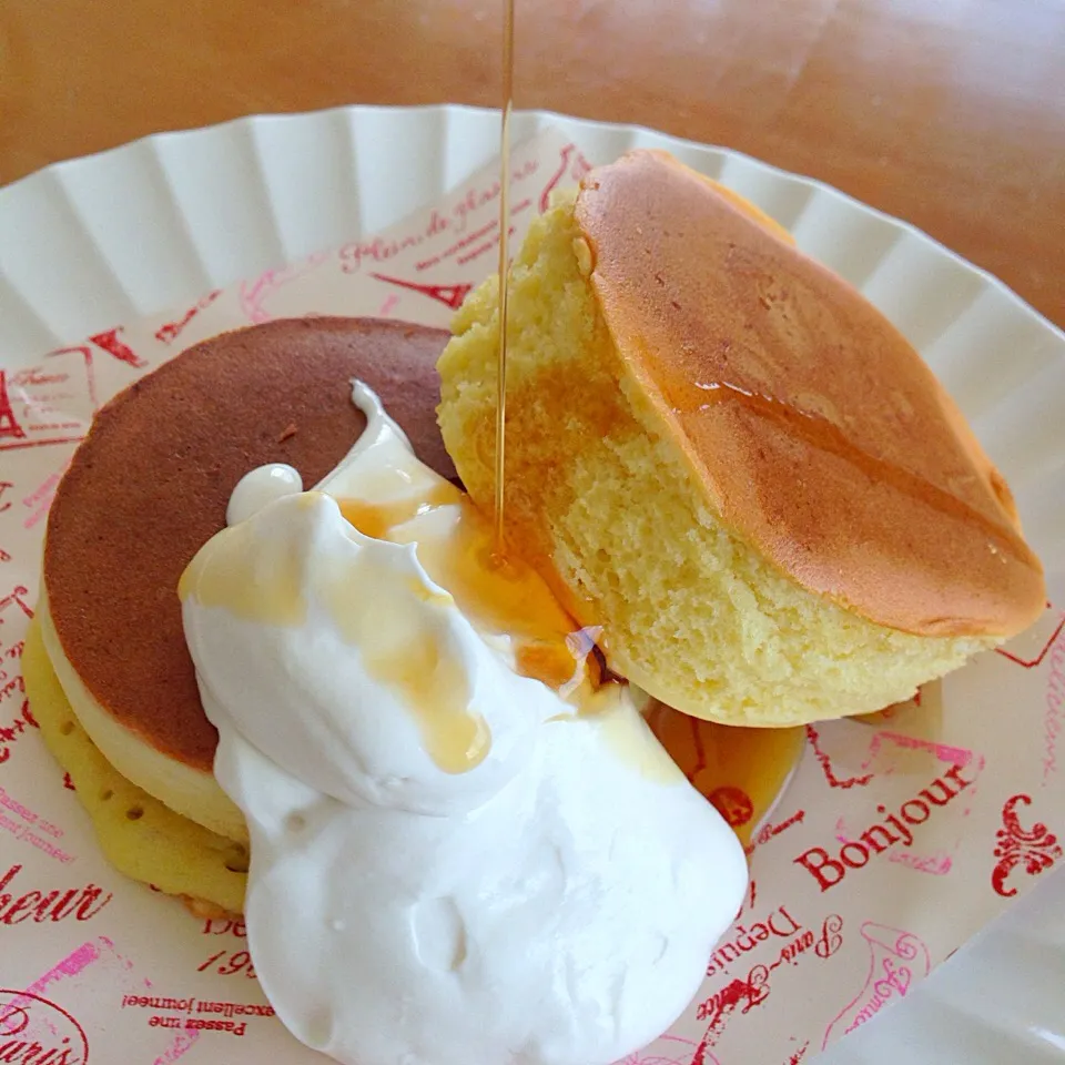 ４月２９日
🥞今朝の朝食  もちもちパンケーキ ヨーグルトクリーム添え|Yu Yu mamaさん