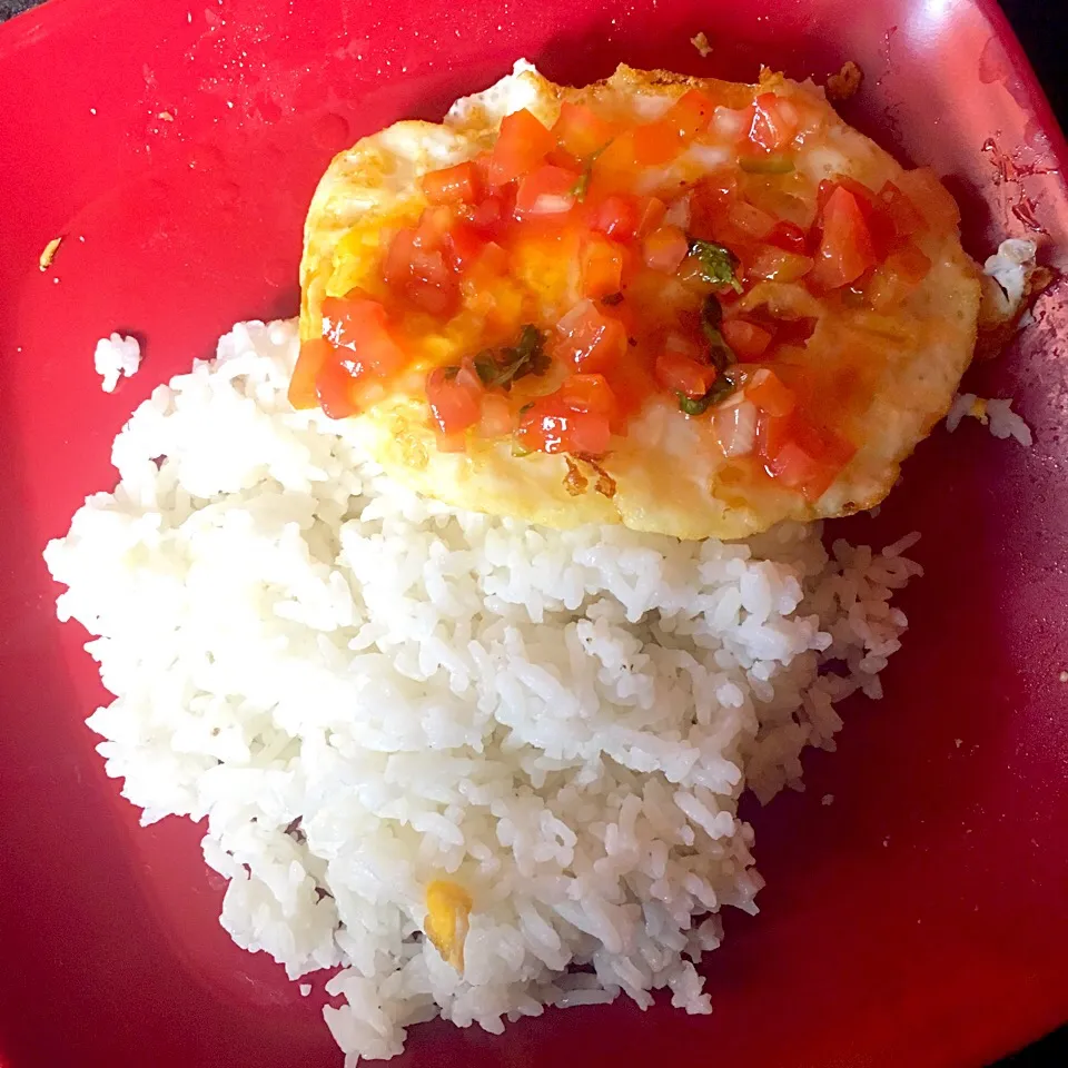 telor dadar sambel salsa 😋|evasiauroraさん